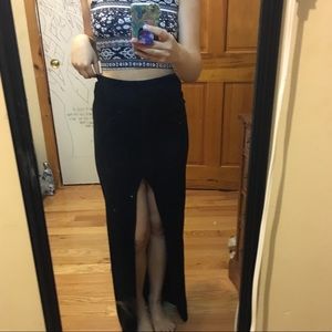 Long maxi skirt black